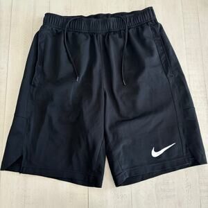 Nike Shorts Men’s Size Small Black GUC